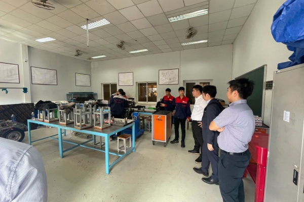 QK GROUP ĐỒNG HÀNH CÙNG ĐOÀN DOANH NGHIỆP NHẬT BẢN THAM QUAN VÀ GIAO LƯU TẠI CÁC TRƯỜNG ĐẠI HỌC Ở ĐÀ NẴNG QK GROUP ĐỒNG HÀNH CÙNG ĐOÀN DOANH NGHIỆP NHẬT BẢN THAM QUAN VÀ GIAO LƯU TẠI CÁC TRƯỜNG ĐẠI HỌC Ở ĐÀ NẴNG